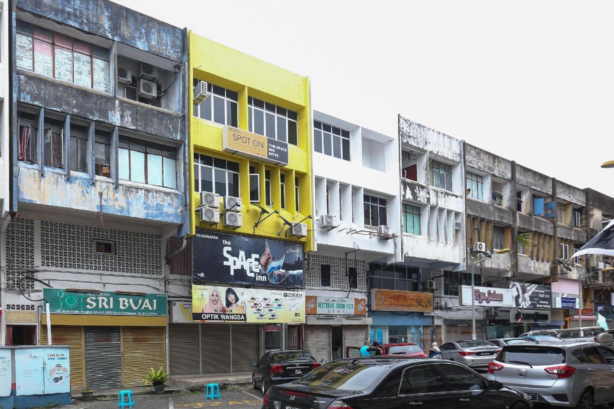 Spot On 90587 The Space Inn Kuala Terengganu Kültér fotó